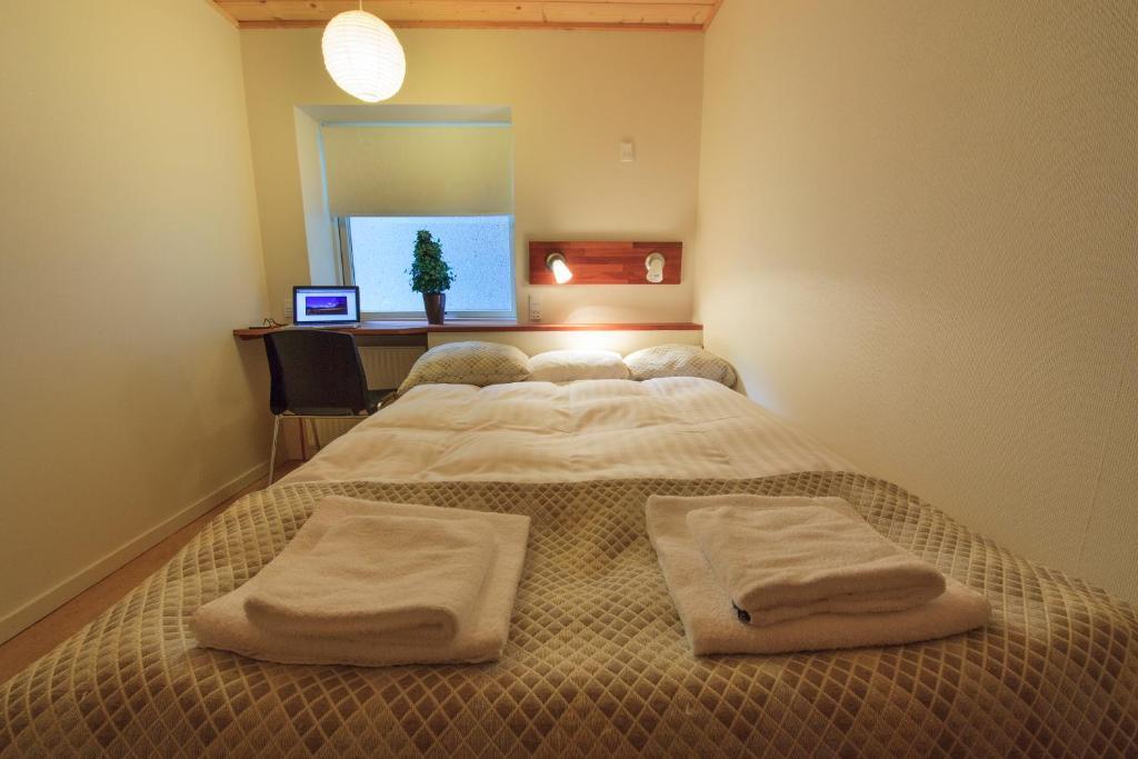 Gjaargardur Guesthouse Gjogv Room photo